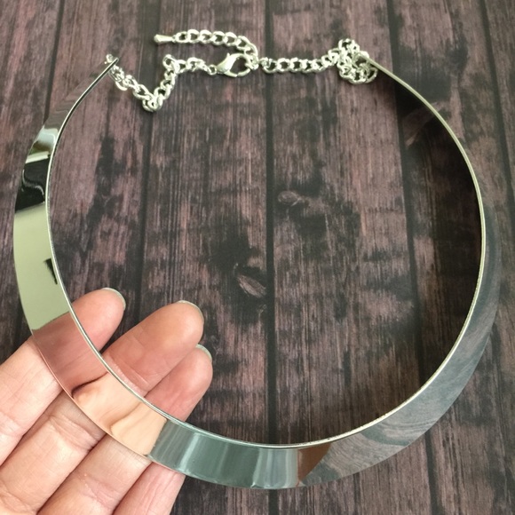 Silvertone modern industrial choker necklace - Picture 4 of 4